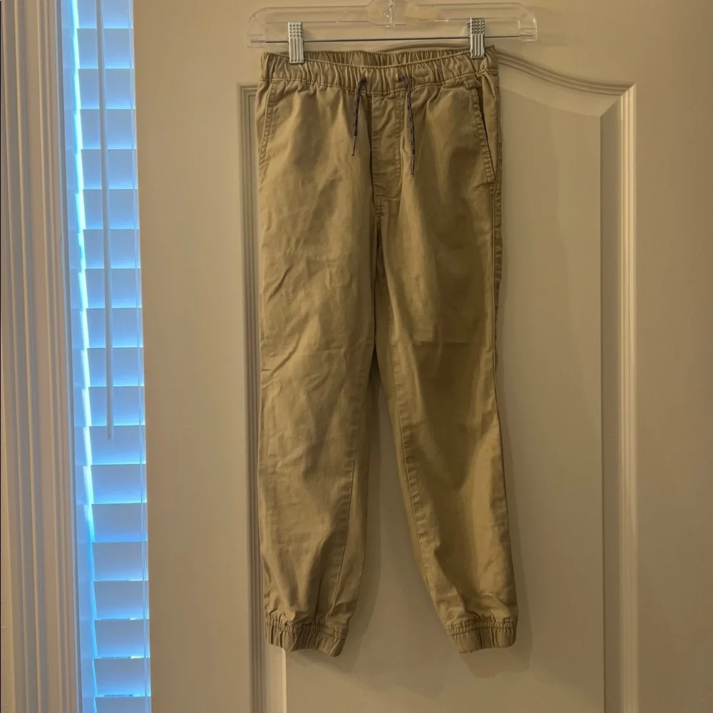 Gap khaki joggers medium 8-9 - Picture 2 of 4